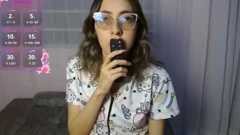 Annie Sparkle online show from December 14, 2:06 am