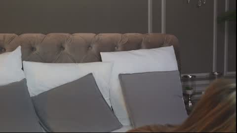 AnnieStyles online show from January 31, 9:37 am