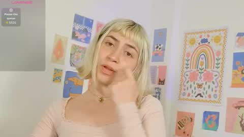 annietinky online show from October 7, 5:15 am