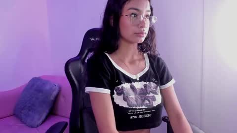 Snapshot of anniie_evans1 chatting on January 28, 1:49 pm Annie Evans online show from January 28, 1:49 pm