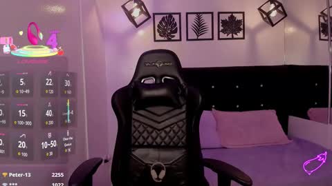 Annie Evans  online show from October 24, 3:19 pm