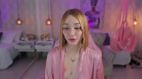 VIVIANNA online show from December 30, 7:15 am