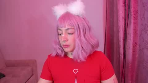 Snapshot of annika_03 chatting on October 19, 1:06 am Gise. online show from October 19, 1:06 am