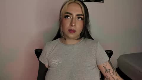 Annika online show from November 2, 10:01 pm