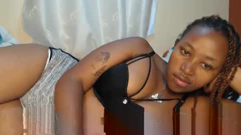 anntekla online show from April 14, 7:36 am