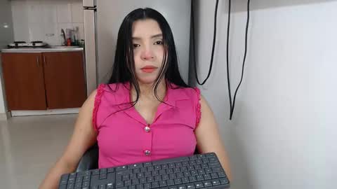 Snapshot of anntonella_squirt chatting on October 17, 12:19 pm anntonella_squirt online show from October 17, 12:19 pm
