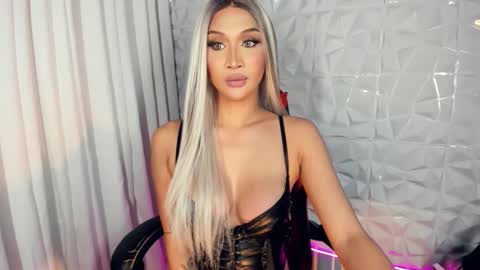 Snapshot of anntonia_porsild_xxx chatting on March 2, 7:21 pm anntonia_porsild_xxx online show from March 2, 7:21 pm