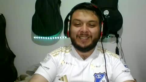 lion kennedy independent model moderator online show from November 8, 5:18 am