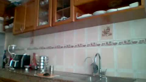 Snapshot of annuler_9 chatting on May 18, 10:21 am adrenalinE online show from May 18, 10:21 am