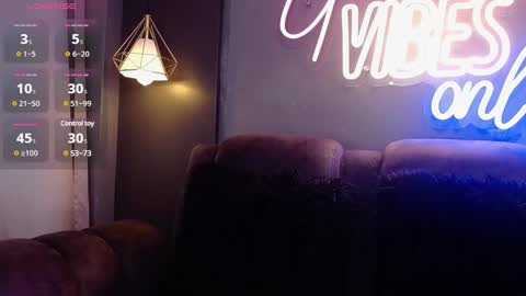 anny_loves online show from January 11, 11:46 pm