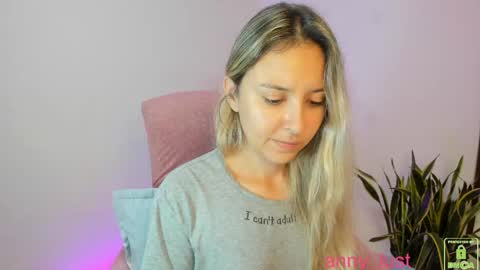 Issabela online show from November 22, 2:16 pm