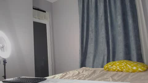 Snapshot of anny_meow chatting on February 6, 3:31 pm Ann  My current schedule is below  online show from February 6, 3:31 pm