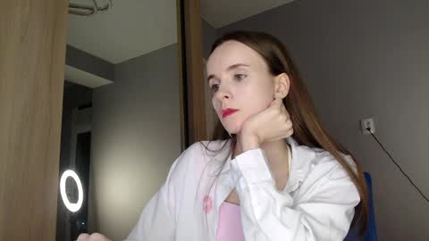 Snapshot of anny_meow chatting on March 3, 6:44 pm Ann  My current schedule is below  online show from March 3, 6:44 pm