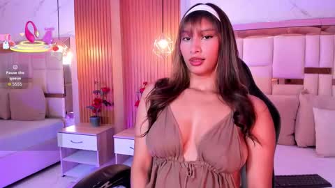Snapshot of anny_taylorr_ chatting on February 4, 5:08 pm Anny online show from February 4, 5:08 pm
