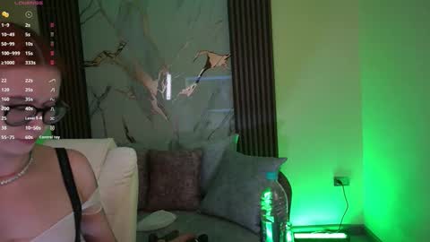 Ana online show from September 27, 12:43 pm