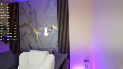 Ana online show from October 20, 11:32 am