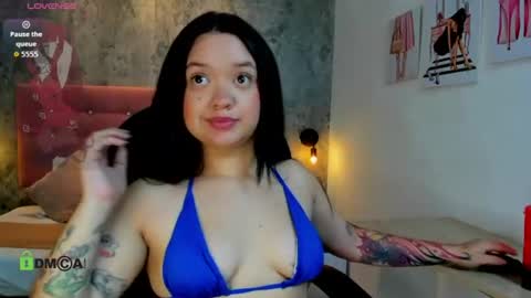 Snapshot of annyhills1 chatting on July 3, 3:46 am Anny online show from July 3, 3:46 am