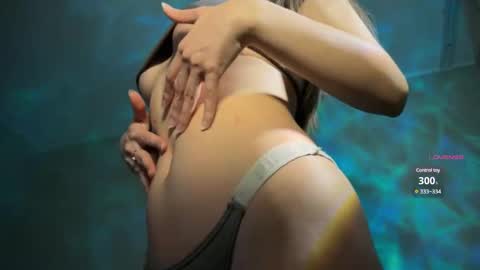 Snapshot of annyislovely chatting on February 24, 6:58 pm annyislovely online show from February 24, 6:58 pm