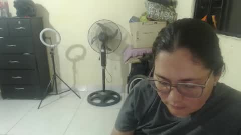 Snapshot of annylatimida chatting on May 2, 2:16 am annylatimida online show from May 2, 2:16 am