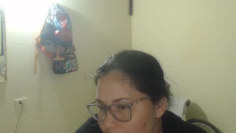 annylatimida online show from July 2, 3:56 am