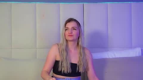 annyraii online show from November 24, 6:35 am