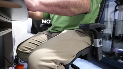 D online show from December 6, 3:00 pm