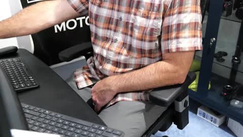 D online show from October 7, 12:35 pm