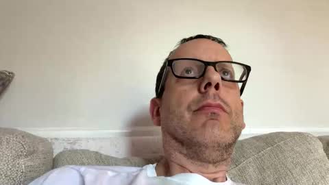 anonymousfrederick76 online show from May 17, 7:43 pm