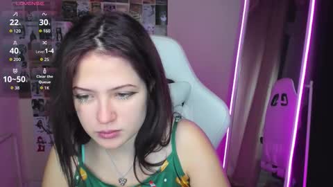 Snapshot of anora_millerr chatting on October 8, 3:20 pm Anora online show from October 8, 3:20 pm