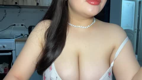 Snapshot of anora_sunny chatting on May 3, 6:14 pm Any online show from May 3, 6:14 pm