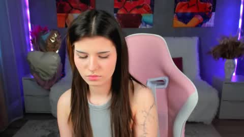 Anora online show from April 17, 2:31 pm