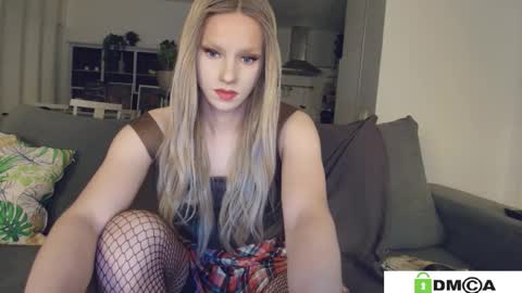 Sexy Ladybug online show from March 26, 10:54 am