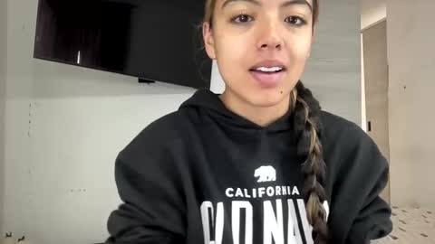 anotella_aa online show from April 15, 7:32 pm