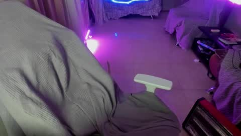 Snapshot of another_jasper chatting on December 17, 6:53 pm jasperD online show from December 17, 6:53 pm