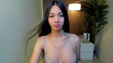 Stacy Maurice online show from December 7, 3:41 pm