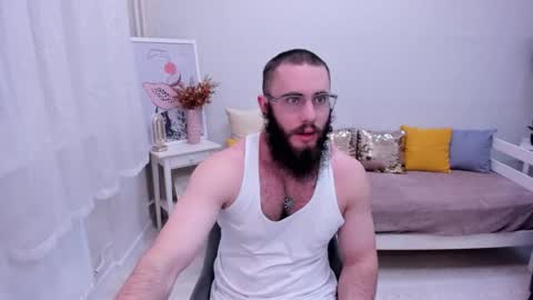 Ant online show from December 4, 10:07 pm