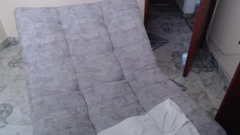 Snapshot of antara_girl chatting on December 10, 8:49 pm PAMELA online show from December 10, 8:49 pm