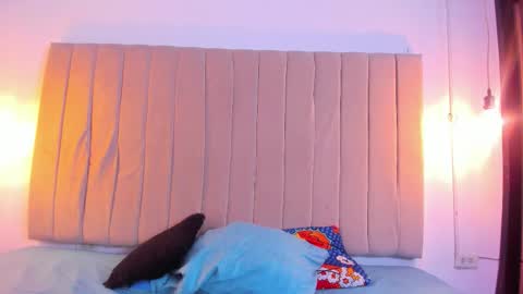 antholla online show from January 11, 12:54 pm