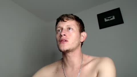 Snapshot of anthonnymorrison chatting on January 8, 1:21 am leon online show from January 8, 1:21 am