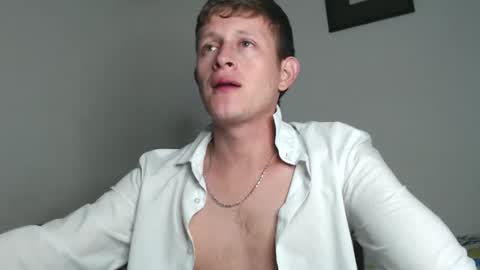 Snapshot of anthonnymorrison chatting on January 8, 7:45 am leon online show from January 8, 7:45 am