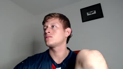 Snapshot of anthonnymorrison chatting on January 13, 7:11 am leon online show from January 13, 7:11 am