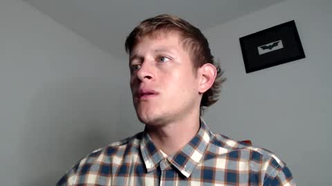 Snapshot of anthonnymorrison chatting on January 16, 5:12 pm leon online show from January 16, 5:12 pm