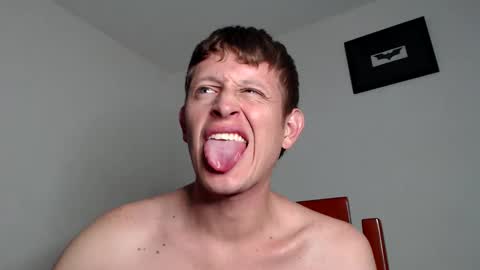 Snapshot of anthonnymorrison chatting on January 18, 7:28 am leon online show from January 18, 7:28 am