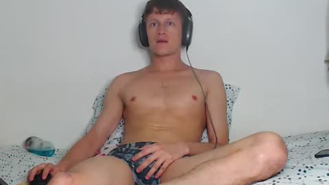 Snapshot of anthonnymorrison chatting on January 20, 12:57 am leon online show from January 20, 12:57 am