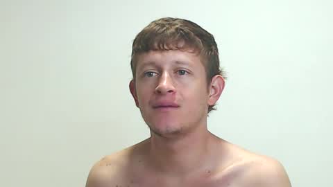 Snapshot of anthonnymorrison chatting on February 1, 8:58 pm leon online show from February 1, 8:58 pm