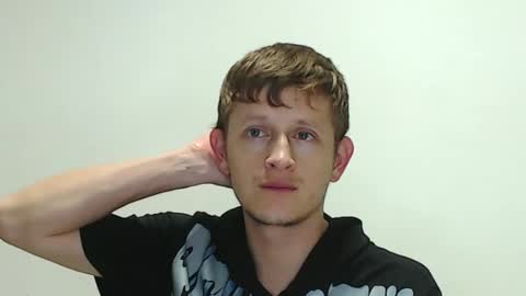 Snapshot of anthonnymorrison chatting on February 3, 8:35 am leon online show from February 3, 8:35 am