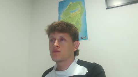 Snapshot of anthonnymorrison chatting on March 2, 8:05 am leon online show from March 2, 8:05 am