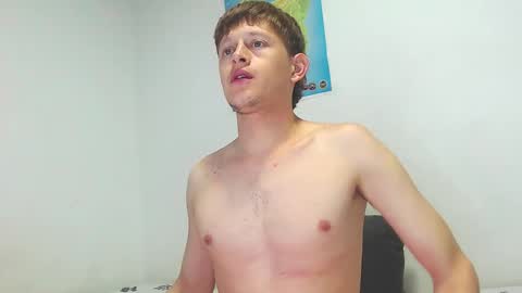 Snapshot of anthonnymorrison chatting on March 5, 3:18 am leon online show from March 5, 3:18 am