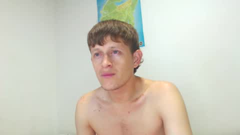 Snapshot of anthonnymorrison chatting on March 5, 6:23 am leon online show from March 5, 6:23 am