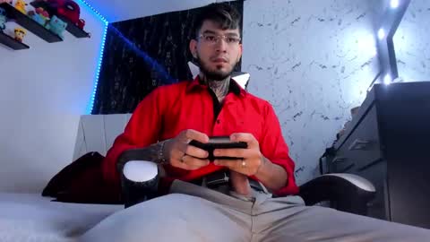 Snapshot of anthony_and_nick chatting on October 20, 12:27 pm Anthony and Nick online show from October 20, 12:27 pm
